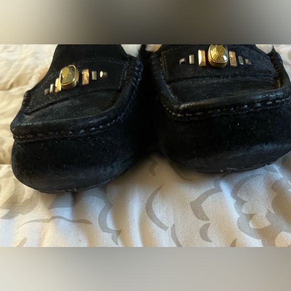 Beautiful UGG moccasin - Picture 3 of 8